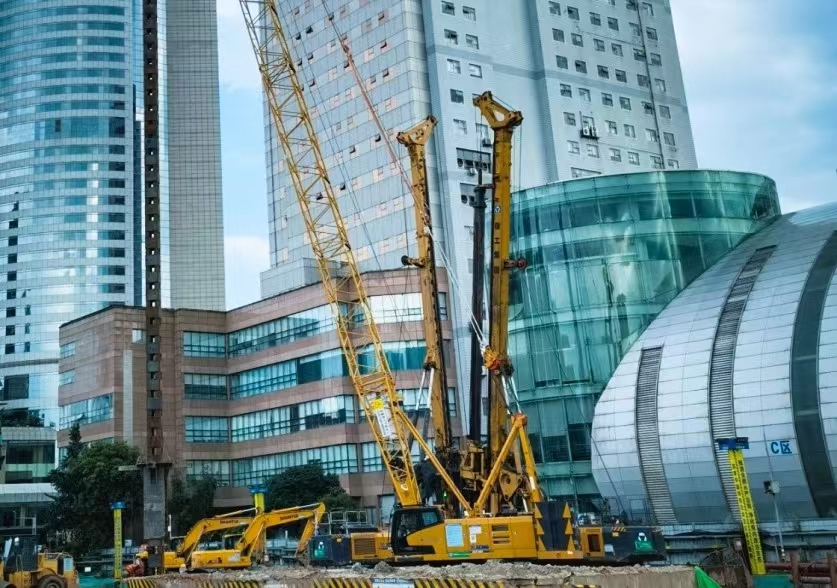 精胜服务成都轨道交通骡马市交汇--最深基坑